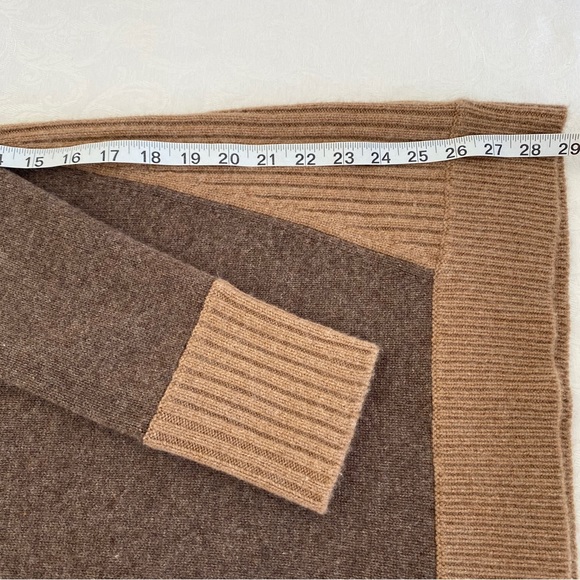 Lochleven turtle neck cashmere Sweater - Picture 7 of 9